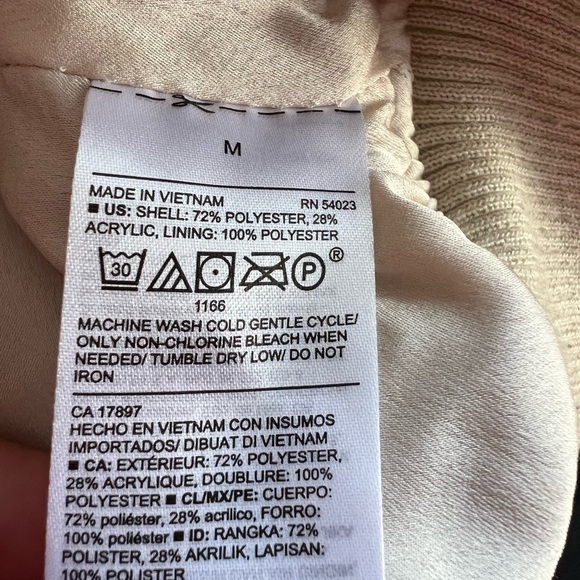 Old Navy cream fuzzy jacket zip front medium - Picture 7 of 8